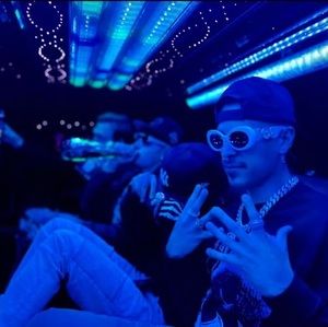 Meet your Posher, Adam